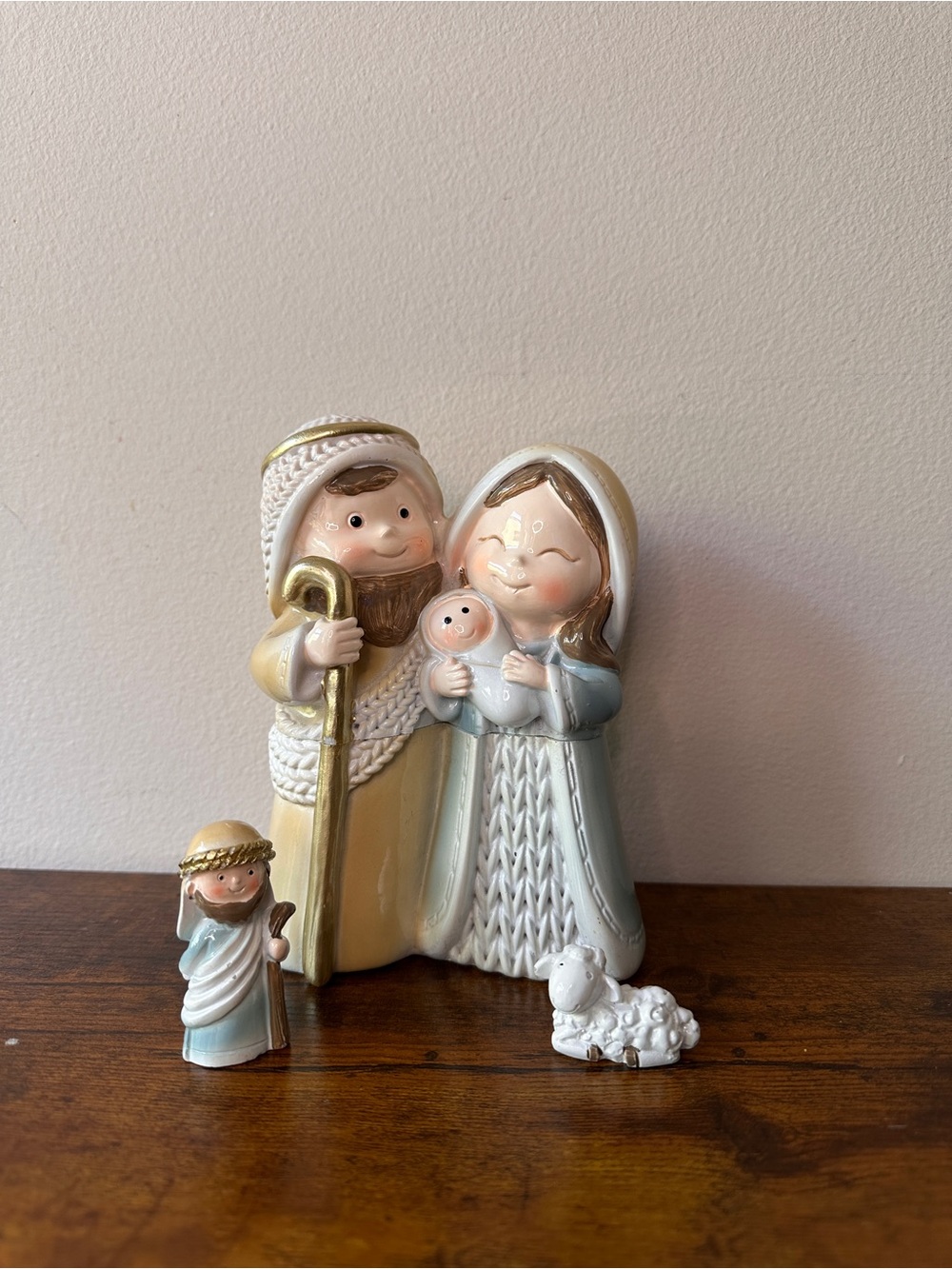 Sweet Nesting 3-Pcs Childlike Nativity Set-Resin Holy Family & Shepherd Figurine